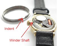 Closing a Snap back watch case